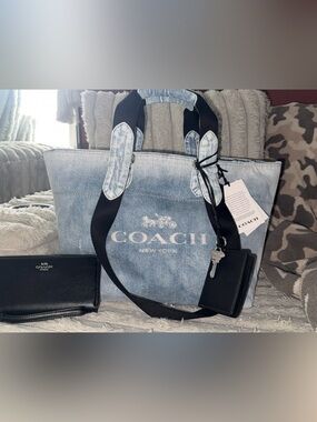 Coach Loved Denim Tour Tote w/ Matching Black Long Wallet BRAND NEW w/Tags!